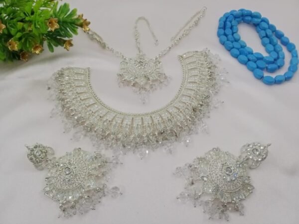 Bridal Necklace with Mattha Patti 1